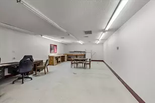 17202 N Main St, Alvin, TX 77511 - Photo 45