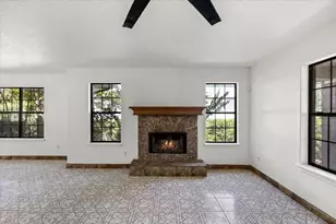 17202 N Main St, Alvin, TX 77511 - Photo 9