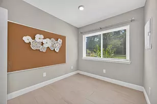 29902 E Hawthorne Dr, Spring, TX 77386 - Photo 15
