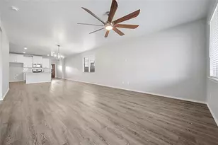 9295 Inland Leather Ln, Conroe, TX 77385 - Photo 11