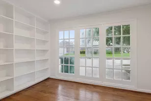 5341 Pagewood Ln, Houston, TX 77056 - Photo 15