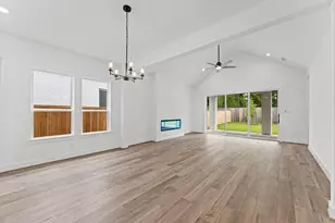 8218 Sherman Pk Trl, Spring, TX 77389 - Photo 5