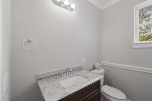 410 Peach St, Tomball, TX 77375 - Photo 35