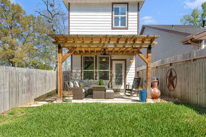 410 Peach Street, Tomball, TX 77375 - Photo 29