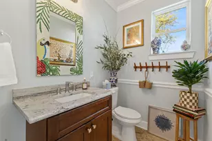 410 Peach St, Tomball, TX 77375 - Photo 11