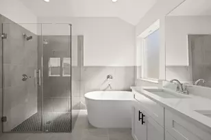 3134 Emerald Hills Dr, Angleton, TX 77515 - Photo 23