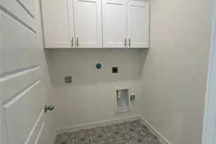 3214 Emerald Hills Dr, Angleton, TX 77515 - Photo 5