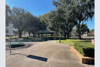 6823 Zapata Drive, Houston, TX 77083 - Photo 19