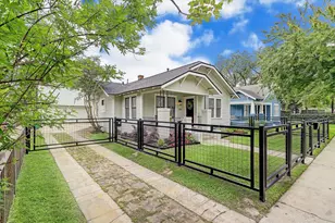 1136 Dunbar St, Houston, TX 77009 - Photo 3