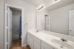 1927 Enchanted Park Dr, Spring, TX 77386 - Photo 17