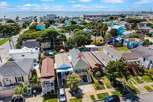 1309 Avenue M, Galveston, TX 77550 - Photo 31