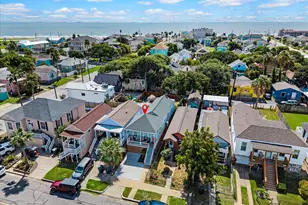 1309 Avenue M, Galveston, TX 77550 - Photo 29