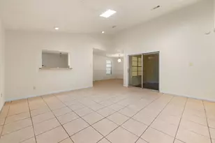5918 Maco St, Galveston, TX 77551 - Photo 11