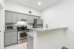 2626 Holly Hall St, Houston, TX 77054 - Photo 13