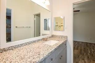 2626 Holly Hall St, Houston, TX 77054 - Photo 15