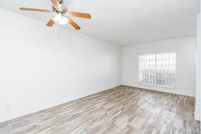 2626 Holly Hall Street #307, Houston, TX 77054 - Photo 5