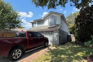 8518 Wild Basin Dr, Houston, TX 77088 - Photo 3