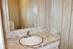 218 Smith St, Columbus, TX 78934 - Photo 13