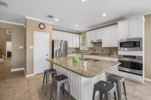 3330 Lost Maple Forest Ct, Kingwood, TX 77345 - Photo 3