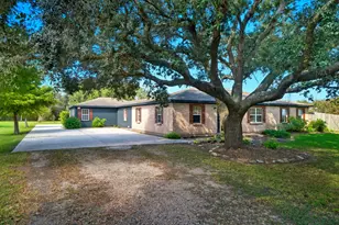 9108 Kings Dr, Manvel, TX 77578 - Photo 1