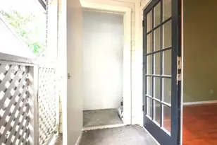 8055 Cambridge St, Houston, TX 77054 - Photo 9