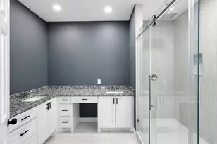 5125 Larkspur St, Houston, TX 77033 - Photo 21