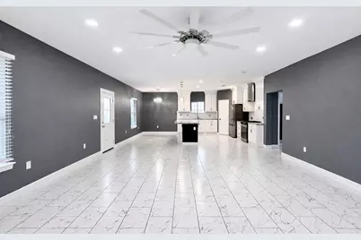 5125 Larkspur Street, Houston, TX 77033 - Photo 11