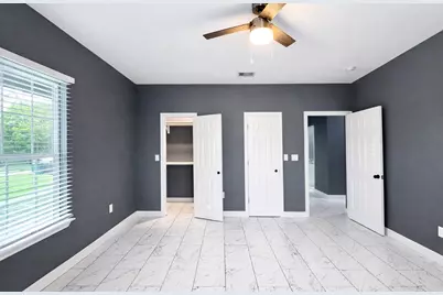 5125 Larkspur Street, Houston, TX 77033 - Photo 19