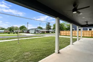 5125 Larkspur St, Houston, TX 77033 - Photo 5