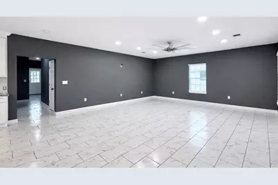 5125 Larkspur Street, Houston, TX 77033 - Photo 7