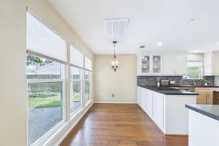 1010 Baronridge Dr, Seabrook, TX 77586 - Photo 13