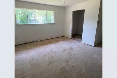 7735 Whispering Wood Lane, Houston, TX 77086 - Photo 13