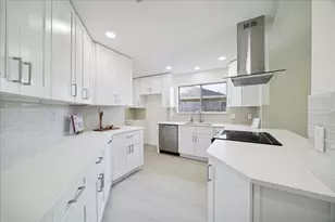 9742 Shell Rock Rd, La Porte, TX 77571 - Photo 7