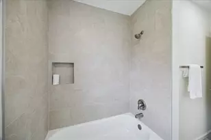 9742 Shell Rock Rd, La Porte, TX 77571 - Photo 17