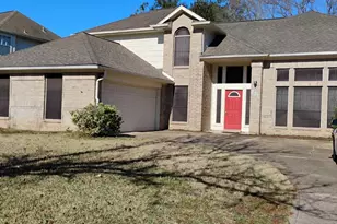 231 Cedar Elm Ln, Sugar Land, TX 77479 - Photo 1