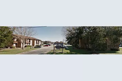 900 Avenue J, Bay City, TX 77414 - Photo 3