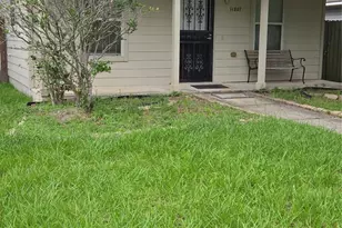 11807 Greenmesa Dr, Houston, TX 77044 - Photo 3