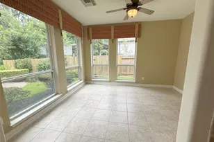 110 W Lansdowne Cir, The Woodlands, TX 77382 - Photo 13