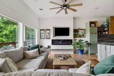4327 Harby Street, Houston, TX 77023 - Photo 9