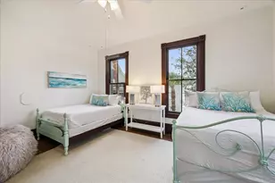 1512 Ball, Galveston, TX 77550 - Photo 23