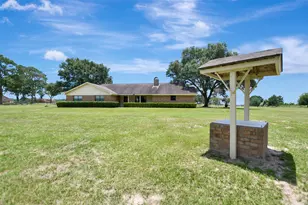 341 S Loop 497, Kenney, TX 77452 - Photo 3