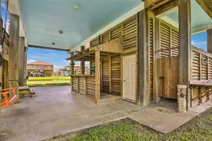 2116 Canal, Crystal Beach, TX 77650 - Photo 11