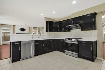 3510 Honey Creek Drive, Sugar Land, TX 77478 - Photo 7
