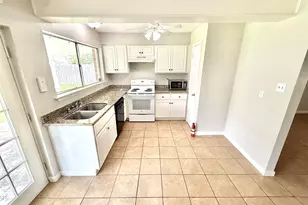 16814 David Glen Dr, Friendswood, TX 77546 - Photo 5