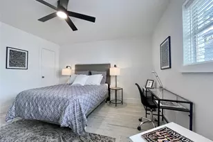 1855 Portsmouth St, Houston, TX 77098 - Photo 11