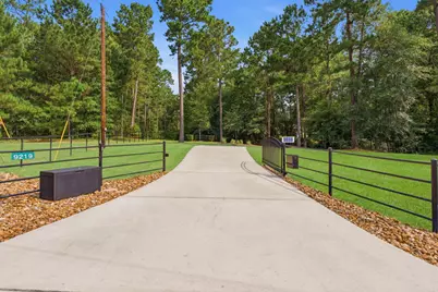 9219 Amelia Drive, Anderson, TX 77830 - Photo 31