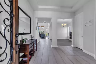 423 Round Top St, Webster, TX 77598 - Photo 5