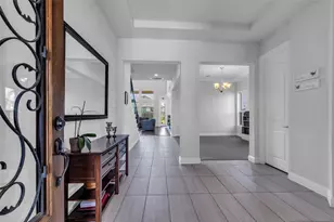 423 Round Top St, Webster, TX 77598 - Photo 5