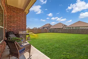 423 Round Top St, Webster, TX 77598 - Photo 39