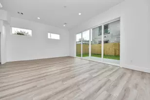 2408 Lorraine St, Houston, TX 77026 - Photo 19